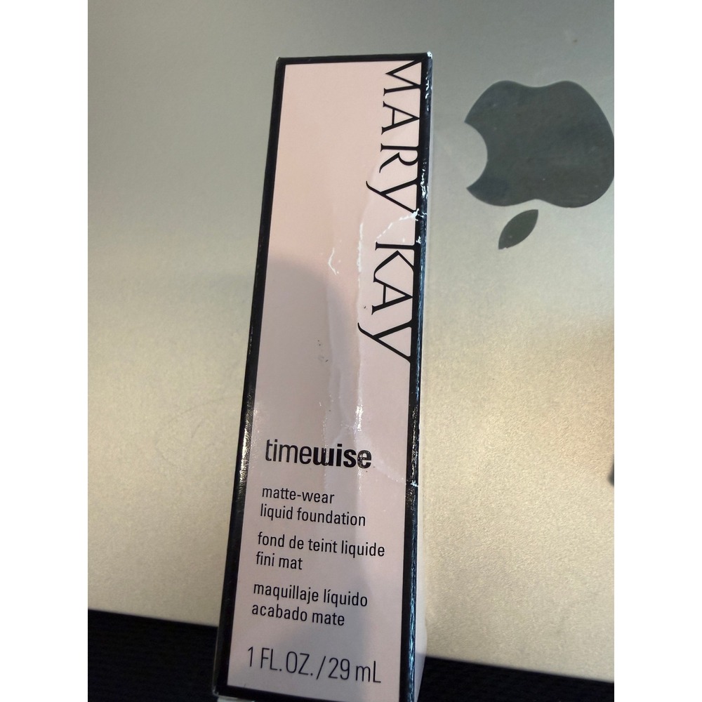 Mary Kay TimeWise Matte-Wear Liquid Foundation Beige 8 1oz New in Box